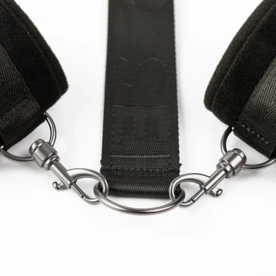 SEI MIO - Neck Firmly in Check - Adjustable Neck & Wrist Restraint Kit SEI MIO - Neck Firmly in Check - Adjustable Neck & Wrist Restraint Kit