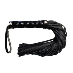 Rouge Short Leather Flogger With Studs Rouge Short Leather Flogger With Studs