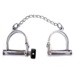 Rouge Stainless Steel Wrist Shackles Rouge Stainless Steel Wrist Shackles